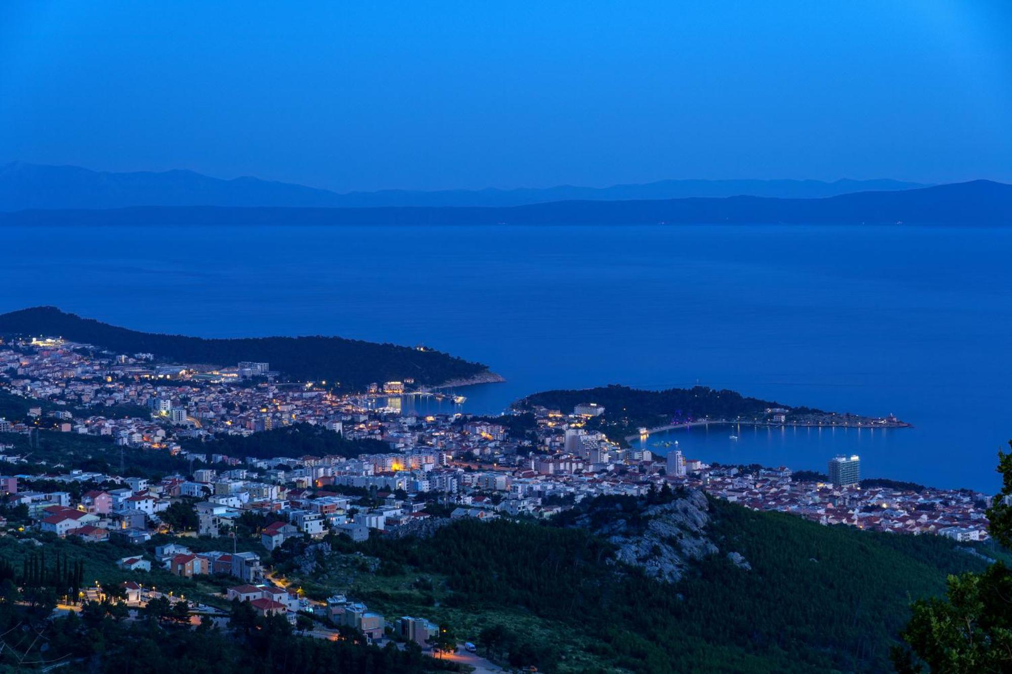 Nest * Makarska